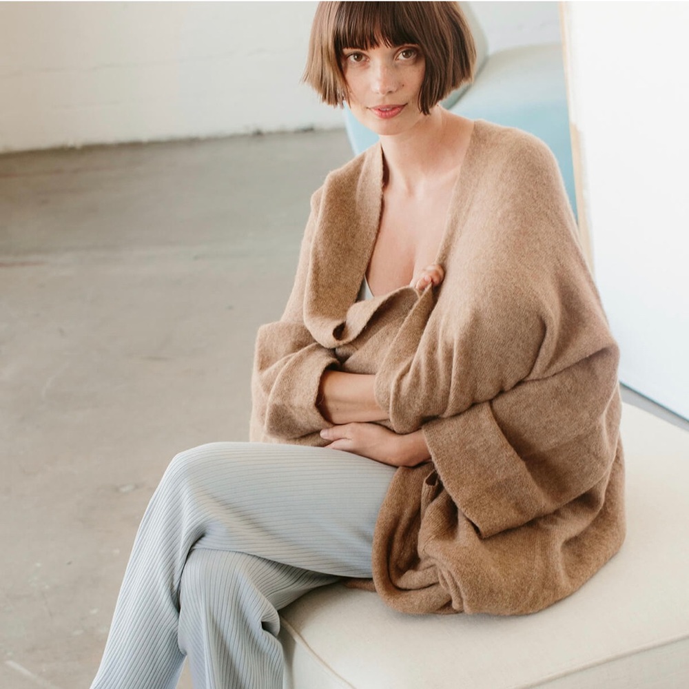 ***ISO*** STORQ MAMA + bb Nursing Cardigan XS/S